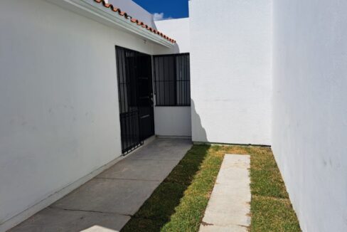 a487cb1d-d6d3-4ae6-bb85-30027e3f9844