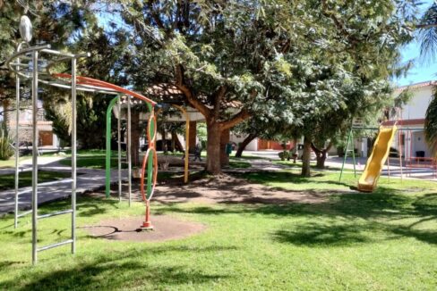 4c23041e-1a3b-4c36-9578-716d43886414