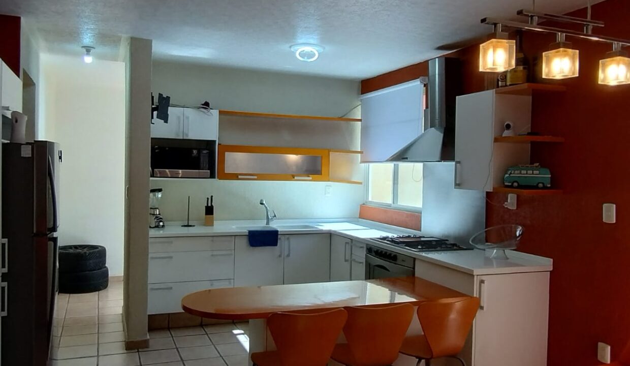 66f461b6-bc65-441a-be2e-d5e28957f2f1